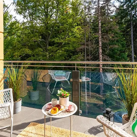 Good Time- Centrum, Blisko Wyciagu I Szlakow * شكلارسكا بوريبا