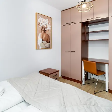 Good Time- Centrum, Blisko Wyciagu I Szlakow * شكلارسكا بوريبا